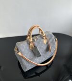 LV 一比一Speedy Soft 30牛仔灰手袋 街頭風時尚百搭設計