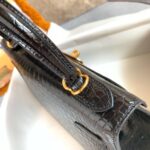 Hermès愛馬仕精品仿製25cm亮面鱷魚紋手提包 黑色壓紋牛皮 蜡線縫製時尚大氣款