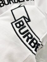 Burberry一比一白色刺繡LOGO短袖T恤25SS高档纯棉重工艺潮男必备