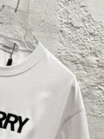 Burberry原單刺繡LOGO短袖T恤高標定製潮男必備氣場百搭款2025春夏奢感時尚