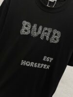 Burberry精品仿製重工刺繡LOGO短袖T恤男生百搭質感厚棉版型挺2025春夏新品