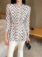 Louis Vuitton 精品仿製老花圓領長袖襯衫 四葉草滿印設計 名媛老錢感2025春夏新款