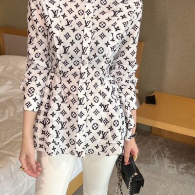 Louis Vuitton 精品仿製老花圓領長袖襯衫 四葉草滿印設計 名媛老錢感2025春夏新款