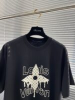 LV 原單四葉草中空繡短袖T恤 男女同款 時尚舒適百搭款