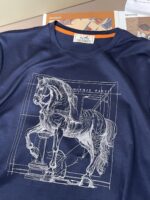 Hermès 頂級原單男士T恤 藏藍色巴西駿馬刺繡 天絲圓領短袖 百搭休閒 男神氣場單品