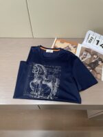 Hermès 頂級原單男士T恤 藏藍色巴西駿馬刺繡 天絲圓領短袖 百搭休閒 男神氣場單品