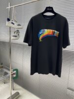 LV 精品仿製牙刷繡短袖T恤 經典字母LOGO 男女通勤輕奢必備款