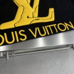 LV 精品仿製 25SS 新款圓領短袖T恤 定制發泡壓花Logo 高端舒適款