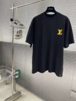 LV 精品仿製 25SS 新款圓領短袖T恤 定制發泡壓花Logo 高端舒適款