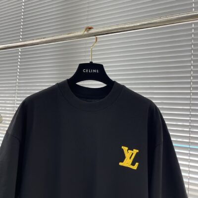 LV 精品仿製 25SS 新款圓領短袖T恤 定制發泡壓花Logo 高端舒適款