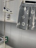 LV 高仿 25SS 新款老花百慕達短褲 寬鬆款 男士時尚短褲