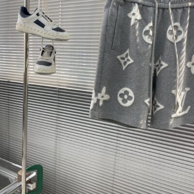 LV 高仿 25SS 新款老花百慕達短褲 寬鬆款 男士時尚短褲