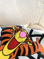 LOEWE頂級原單潮牌LOGO情侶T恤 2025春夏新款 黑白百搭圓領舒適有型