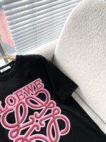 LOEWE A貨潮牌情侶T恤 2025春夏LOGO印花 百搭圓領黑白純棉舒適耐看款