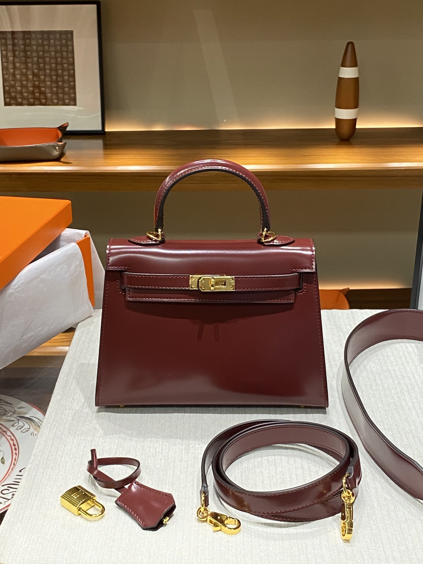 Hermès 頂級原單 Kelly 22手提包 Box皮波爾多紅金扣 全皮配件法式復古風
