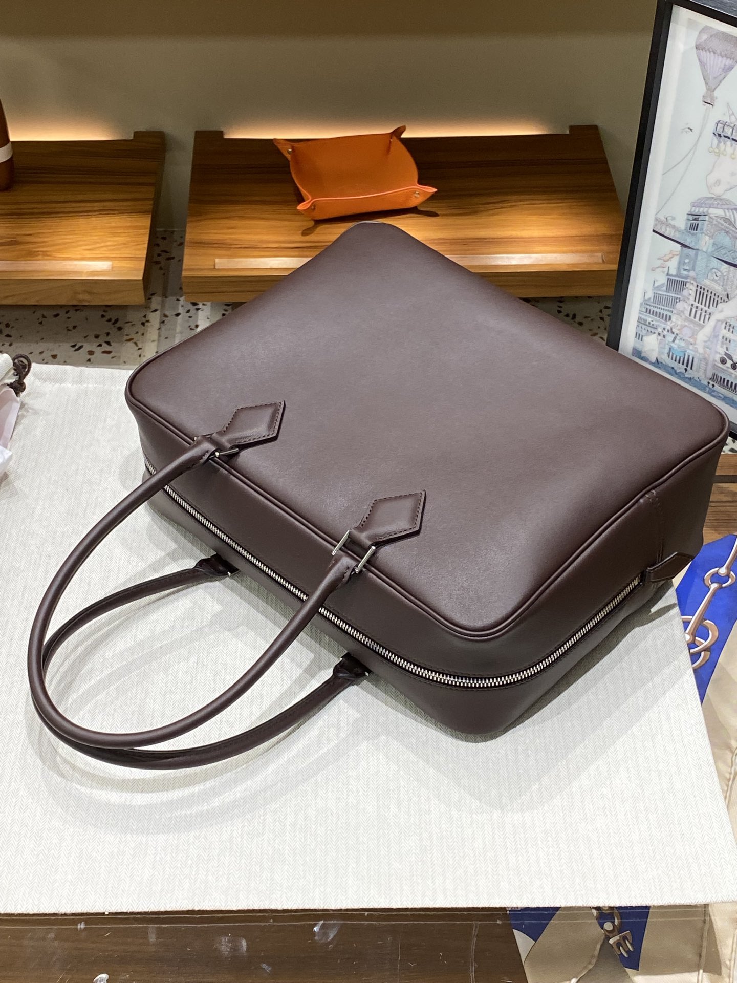 Hermès愛馬仕復刻版Plume羽毛包 烏木色32cm Swift皮革 大容量氣質手提款