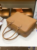 Hermès愛馬仕A貨Plume羽毛包 金棕色32cm Swift皮革 大容量優雅手提款