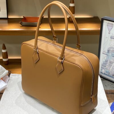 Hermès愛馬仕A貨Plume羽毛包 金棕色32cm Swift皮革 大容量優雅手提款