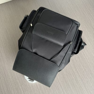 Prada 原單雙肩背包 黑色款 8457-6 高仿等級 義大利小牛皮拼尼龍 超大容量爆款