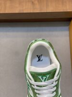LV 一比一TRAINER滿天星運動鞋 捷克鑽復古設計 潮流百搭高街風格