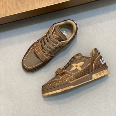 LV 原單TRAINER滿天星運動鞋 烤鑽點綴 復古百搭時尚街頭風