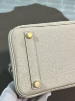 Hermès 一比一Birkin奶昔白25/30CM鉑金包 Togo皮金扣 手縫細節 高端優雅設計