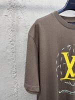 LV 精品仿製 鑽石航線短袖T恤 棕色 烫鑽印花 男女同款