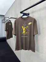 LV 精品仿製 鑽石航線短袖T恤 棕色 烫鑽印花 男女同款