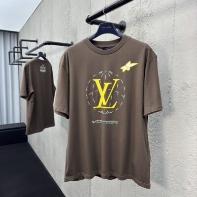 LV 精品仿製 鑽石航線短袖T恤 棕色 烫鑽印花 男女同款