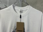 Burberry高仿白色印花T恤情侶款親膚柔棉立體設計感2025春夏新品