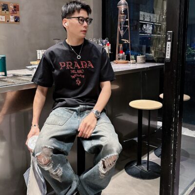 Prada 一比一黑色刺繡短袖T恤 2025夏季新款 個性藝術男女同款 百搭時尚