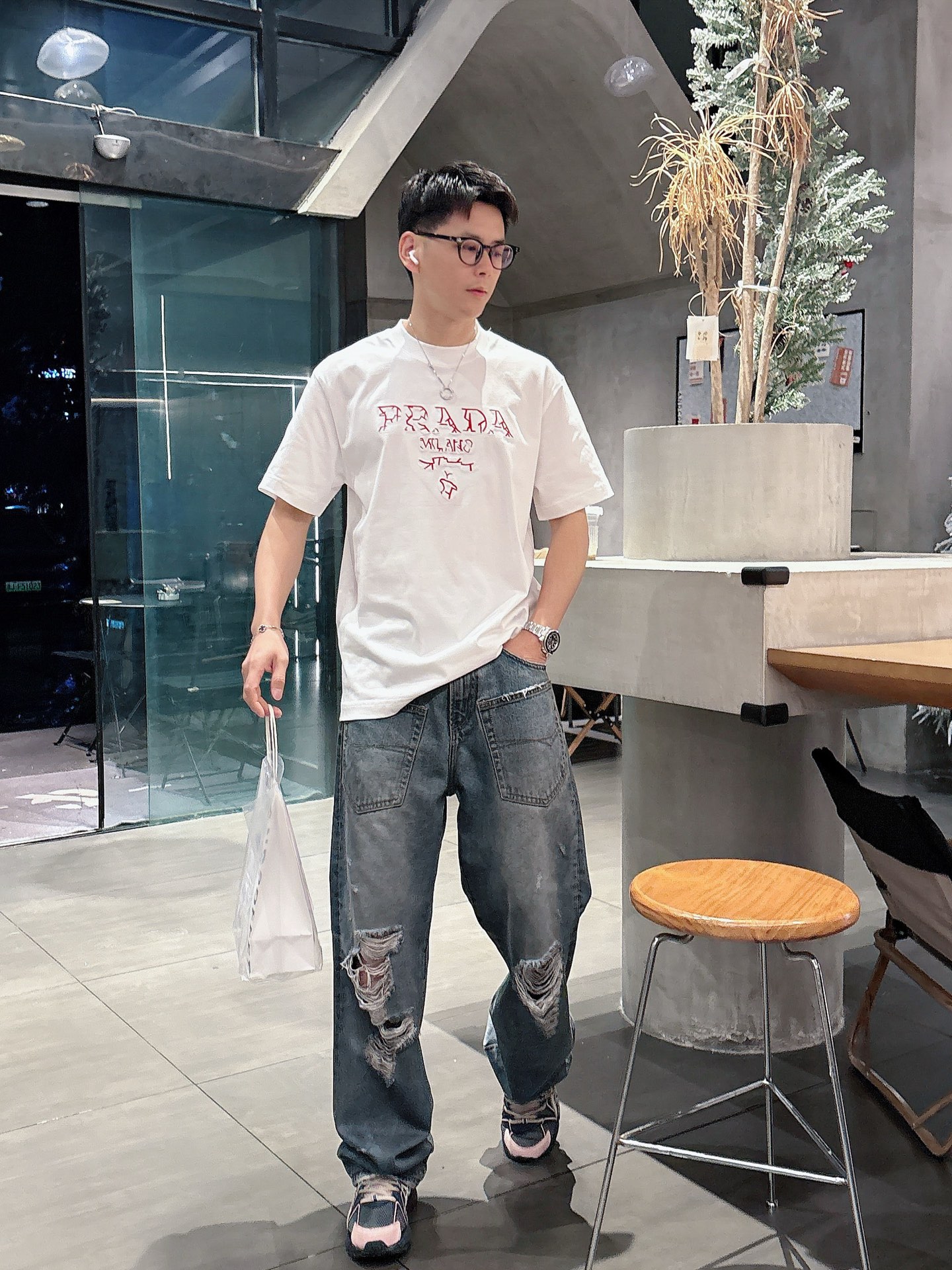 Prada 高仿刺繡花紋短袖T恤 白色2025夏季新款 個性藝術男女同款百搭