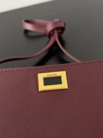 BALENCIAGA Bel Air Clutch 背心精品仿製帶紅，可抱可背女士手拿包