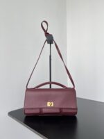 BALENCIAGA Bel Air Clutch 背心精品仿製帶紅，可抱可背女士手拿包