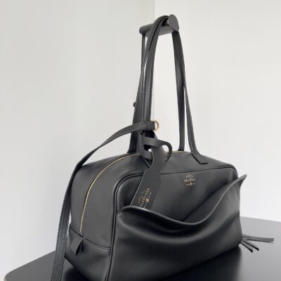 Balenciaga 精品仿製Carrie大號保齡球包 弧形包身雙提手設計 2025質感新寵