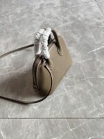 Hermès 一比一Mini Bolide大象灰保齡球包 銀扣圓潤貝殼設計 氣質百搭法式小包