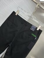 Prada 原單黑色休閒西褲 2025SS超級定制版 高檔工藝版型出眾