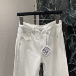 LOEWE原單直筒牛仔褲 夏季新款小花扣設計俏皮有型 挺括版型修飾腿型