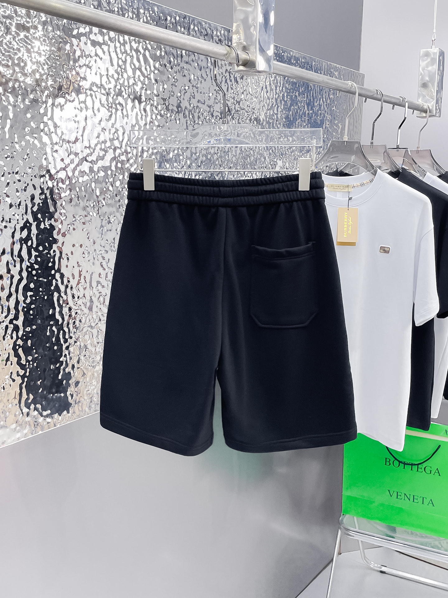 Burberry頂級原單LOGO短褲定制面料舒適高辨識度2025夏日百搭款