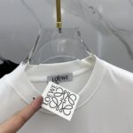 LOEWE高仿立體LOGO打底T恤 2025春夏純棉微廓型剪裁 男女同款百搭首選