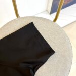 Burberry高仿走秀款黑色短袖T恤雙紗純棉設計感百搭2025春夏男女同款