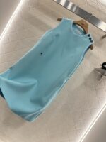 Dior 原單水綠肩扣無袖連衣裙 五角星扣裝飾 蜜蜂刺繡輕奢設計 2025氣質新款