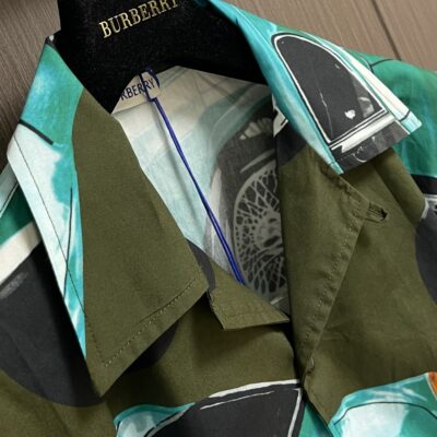 BURBERRY2025早秋新款｜黑綠汽車印花短袖+短褲套裝｜男女同款 一比一精品仿製