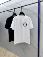 Burberry高仿白色LOGO打底T恤三標齊全剪裁俐落2025春夏抗皺親膚款