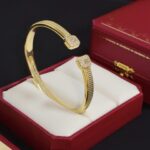 卡地亞 Cartier 鑲鑽豹頭手鐲｜高端定制 V金材質｜男女皆宜經典款