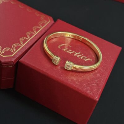 卡地亞 Cartier 鑲鑽豹頭手鐲｜高端定制 V金材質｜男女皆宜經典款