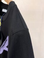 Prada 高仿黑色短袖T恤 高定面料手繪圖案 時尚舒適潮男必備 2025夏季新品