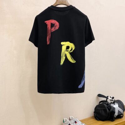 Prada 高仿黑色短袖T恤 高定面料手繪圖案 時尚舒適潮男必備 2025夏季新品