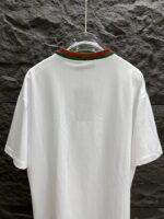 GUCCI 高仿白色短袖T恤 25SS輕質針織棉 紅綠織帶標識點綴