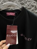 GUCCI 精品仿製黑色發泡印花短袖T恤 3D立體Logo 2025春夏新款